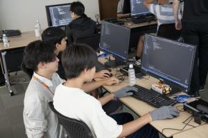 2025年度AIコース受講生の様子 2025年度AIコース受講生の様子