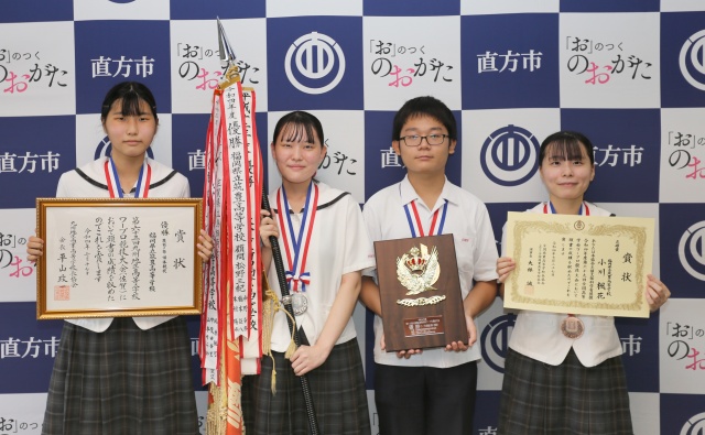 左から、本村さん、中野さん、橋本さん、小川さん