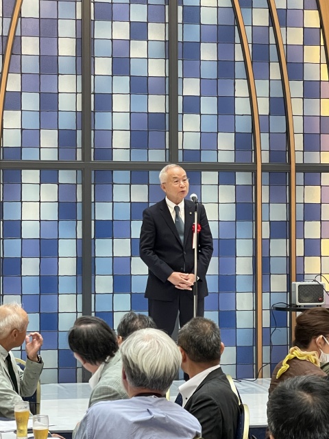 挨拶をする大塚市長