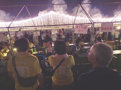 花火を観覧している大塚市長