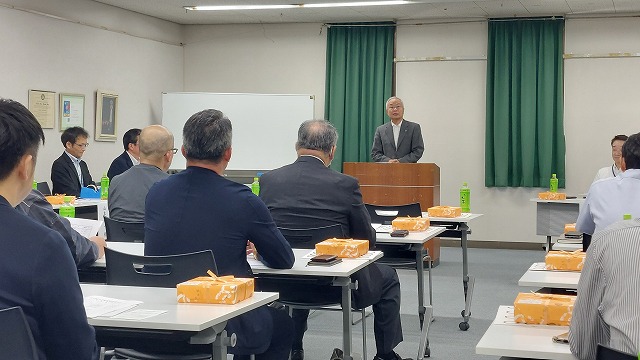 来賓挨拶をする大塚市長
