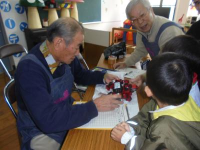 とんの幼稚園に出張中のおもちゃ病院