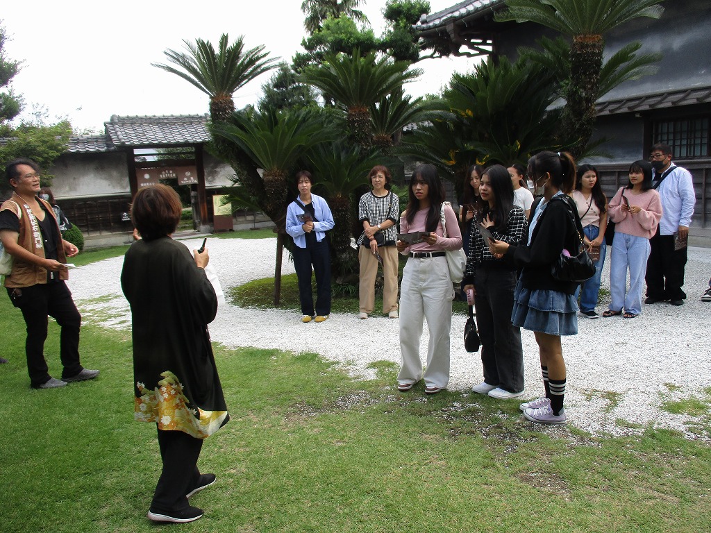 目が不自由な人のために、掲載する画像の説明を記載してください。