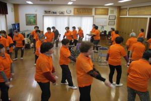 みんなで楽しくズンドコ節♪