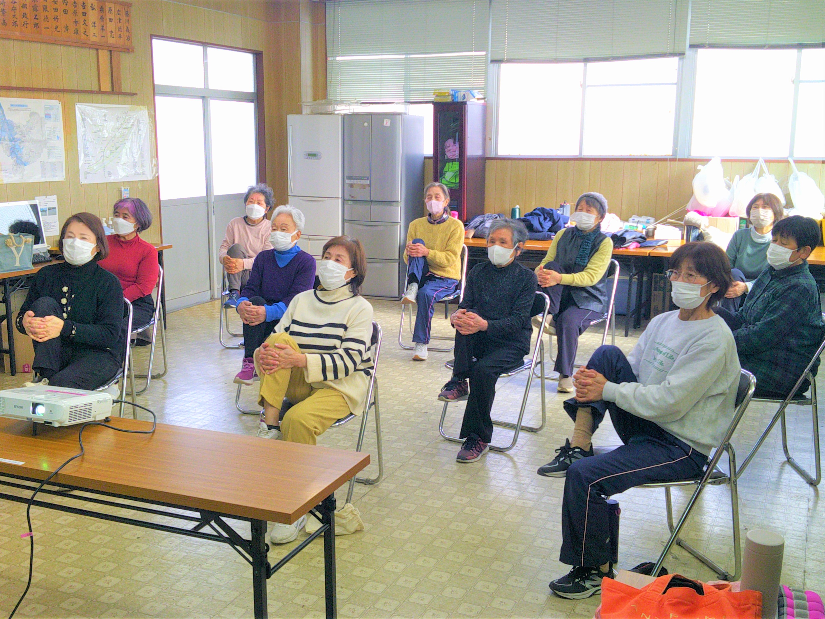 ①足を上げて転倒予防！